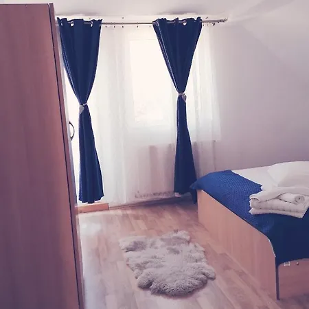 Voinescu House - Natural Living & Eating Alojamento de Turismo Rural