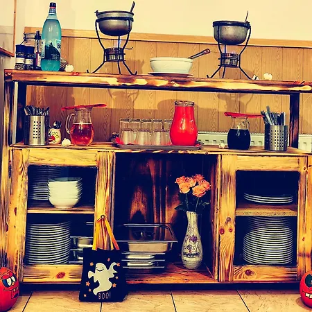 Farm stay Voinescu House - Natural Living & Eating *
