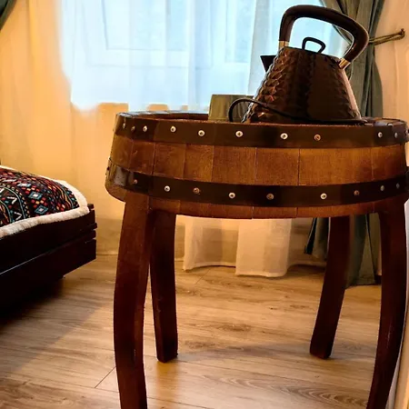 Farm stay Voinescu House - Natural Living & Eating